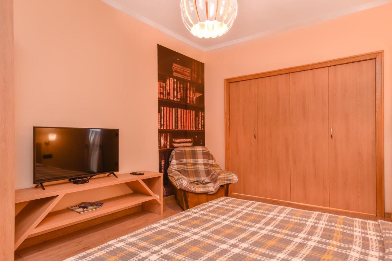 Sofia Dream Apartment - The Library - 3-Bdr, 2-Bthr By Flat Mаnager Bagian luar foto