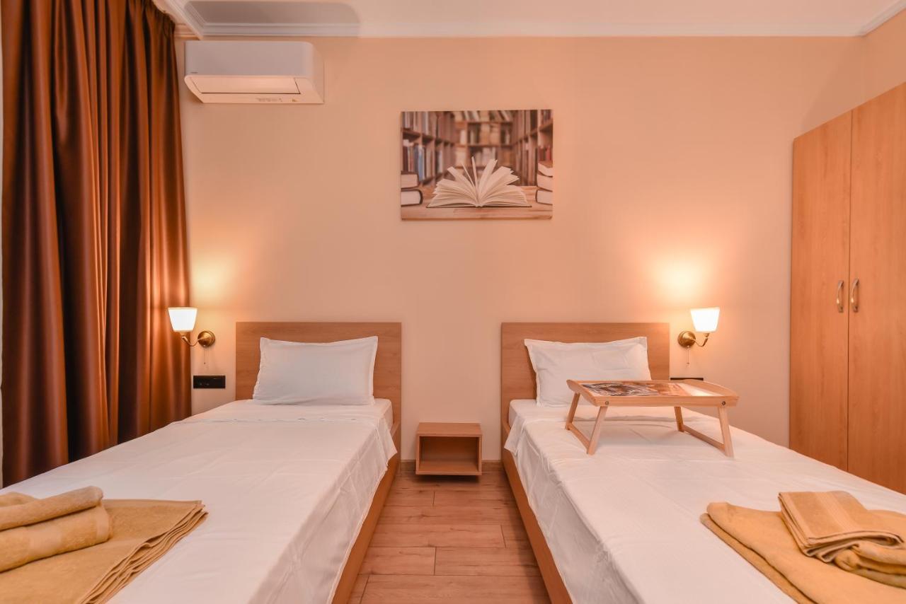 Sofia Dream Apartment - The Library - 3-Bdr, 2-Bthr By Flat Mаnager Bagian luar foto