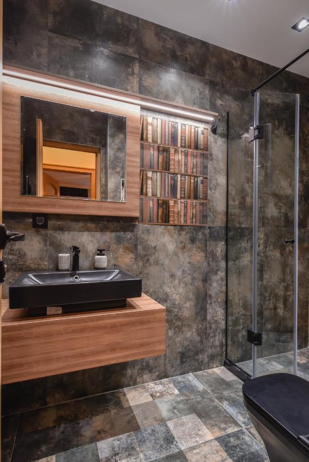 Sofia Dream Apartment - The Library - 3-Bdr, 2-Bthr By Flat Mаnager Bagian luar foto